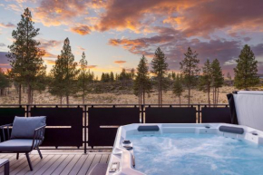 1135 Aerie Buyout 2 Units Deck Hot Tub Views Mins to Old Bend